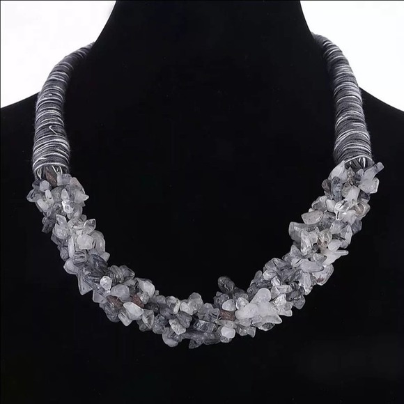 Multicolor stimulated Pearl Necklace for women - Picture 4 of 6